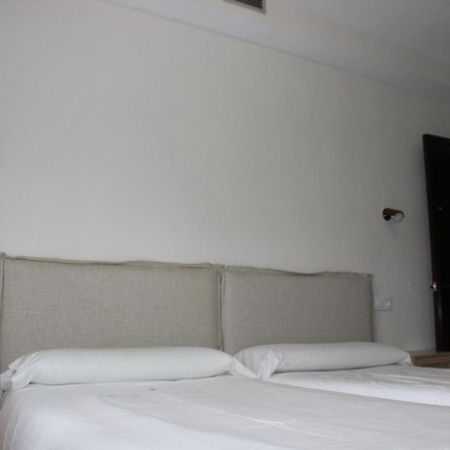 Apartamentos De Astroturismo La Canada Torrejón el Rubio Exterior foto