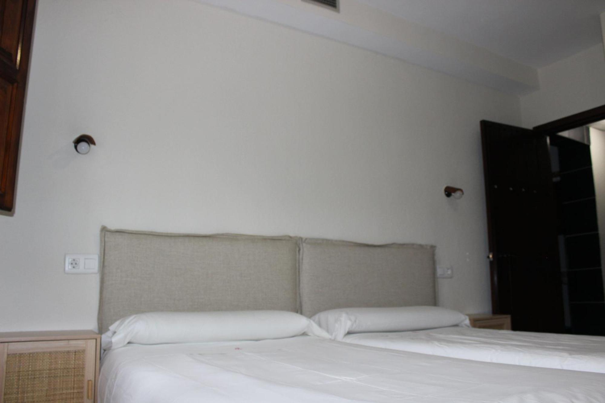 Apartamentos De Astroturismo La Canada Torrejón el Rubio Exterior foto